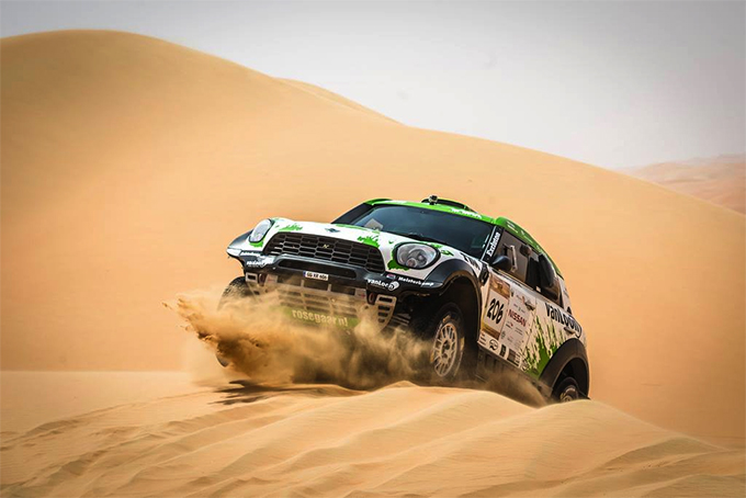 Erik van Loon ziet ook Dennis en René Kuipers en Peter van Merksteijn Jr en Sr aan de start in Qatar
